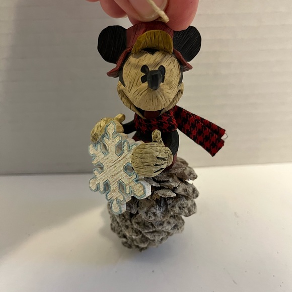 Mickey Mouse Super Rare Handmade Pinecone and Snowflake Ornament Disney - Picture 2 of 11